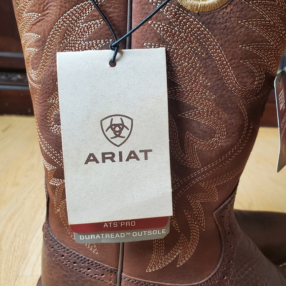 Men's Size 10.5 D Ariat Ata Pro Leather Boots. - Picture 10 of 12